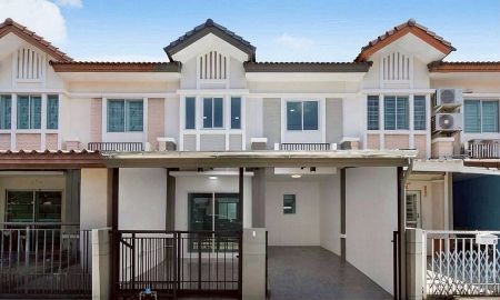 ขายทาวน์เฮาส์ - หมู่บ้านพฤกษา วิลล์ 22 พระราม 5 2 ทาวน์โฮม 2 ชั้น รีโนเวทใหม่ ถนนหน้าบ้านกว้าง หลังบ้านไม่ชนใคร ใกล้แมคโคร นครอินทร์