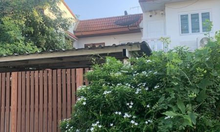 ขายบ้าน - ขายบ้านหมู่บ้านบัวทอง ตำบลบางรักพัฒนา นนทบุรี ขนาด 30 ตารางวา 2ห้องนอน 2ห้องน้ำ