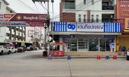 ขายอาคารพาณิชย์ / สำนักงาน - อาคารพาณิชย์ 2 คูหา หลังริม ทำเลดี ติดถนนหลัก พร้อมผู้เช่าระยะยาว