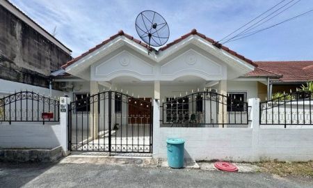 ให้เช่าบ้าน - บ้านให้เช่า ทำเล: หมู่บ้าน โชคชัย วิลเลจ 5 พื้นที่ใช้สอยประมาณ 160 ตร.ม.