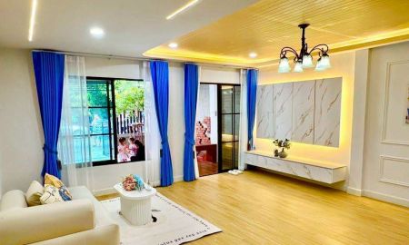 ขายทาวน์เฮาส์ - ทาว์นเฮ้าส์ K.C. รามอินทรา 3 ขนาด 22.5 ตารางวา 3 ห้อนอน ซ.หทัยราษฎร์ 39