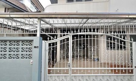 ให้เช่าทาวน์เฮาส์ - ให้เช่า] ทาวน์เฮ้าส์ จรัญสนิทวงศ์ 13 / 2 ห้องนอน 2 ห้องน้ำ / 22 ตรว. 120 ตรม. **15,000**