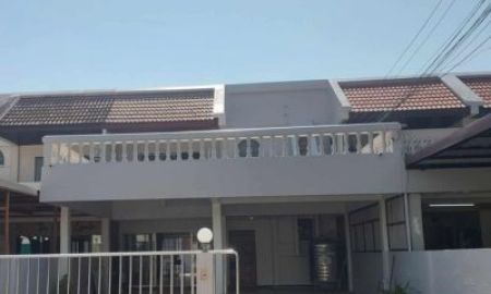 ให้เช่าบ้าน - ทาวน์โฮม หลังใหญ่ ทำเลช้างคลาน รีโนเวทใหม่ทั้งหลัง ระบบไฟใหม่ ใกล้ไนท์บาซาร์