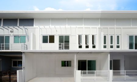 ขายทาวน์เฮาส์ - ทาวน์เฮ้าส์หมู่บ้านลภาวัน 22 ใกล้ MRT ตลาดบางใหญ่