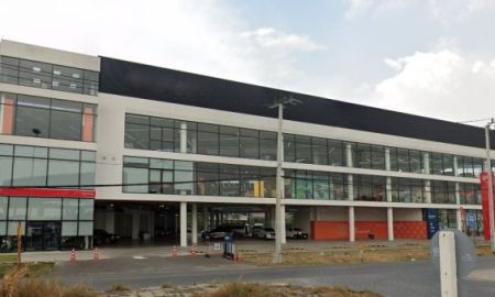 ขายอาคารพาณิชย์ / สำนักงาน - ขายอาคารสำนักงาน พร้อมใช้งาน ติดถนนร่มเกล้า ตรงข้ามสุวรรณภูมิ