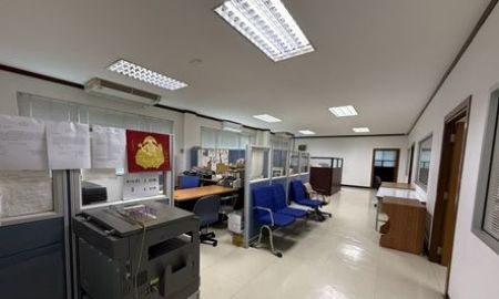 ให้เช่าโรงงาน / โกดัง - ให้เช่าสำนักงาน 3ชั้น มีลิฟท์ โกดังสินค้า นนทบุรี Line ID@757zwvfy