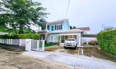 ให้เช่าบ้าน - คฤหาสน์เช่า 2ชั้น 122ตร.วา. บ้าน 3หลัง 352ตร.ม. 7นอน ตลาดวันโอวันมาร์เก็ต 600ม. เอกชัย96-104 3น้ำ