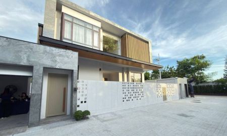 ขายบ้าน - วิลล่าสุดหรูพัทยา ใกล้หาดจอมเทียน สไตล์ Modern Luxury พร้อมเข้าอยู่