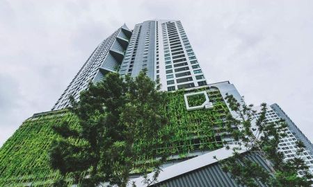 ขายคอนโด - ขายด่วน!! (พร้อมมีผู้เช่าแล้ว) คอนโด ไอดีโอ โอทู (IDEO O2) ใกล้ BTS บางนา แบบ 1 ห้องนอน 33.34 ตร.ม. อาคาร A ชั้น 9 City view