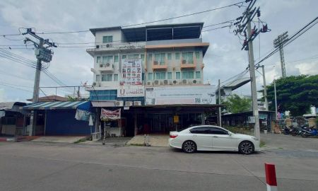 ขายอาคารพาณิชย์ / สำนักงาน - ขายตึก 4 ชั้น 2 คูหา ซอยโรงเรียนสวนกุหลาบ ปากเกร็ด นนทบุรี