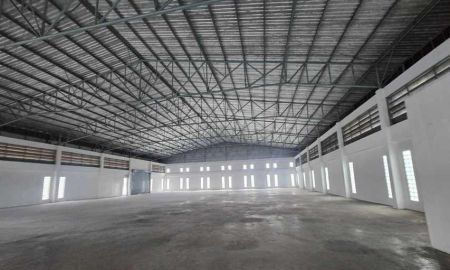 ให้เช่าโรงงาน / โกดัง - ให้เช่าโรงงาน ในนิคมอุตสาหกรรม พื้นที่ 1,450 ตร.ม. บางปะกง จังหวัดฉะเชิงเทรา