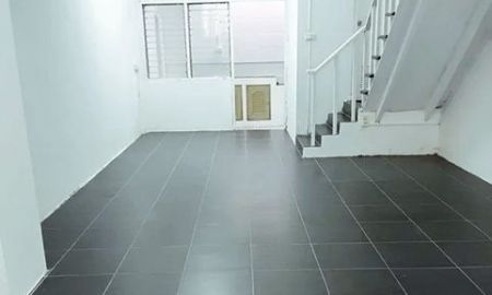 ให้เช่าทาวน์เฮาส์ - ให้เช่าทาวเฮ้าส์ 2 ชั้น 18 ตร.วา. 148 ตร.ม. ม.รังสิต 2.2 กม. หลักหก โลตัส วัดนาวงศ์ ดอนเมือง 600 ม.2 นอน 2 น้ำ ตลาดดวงแก้ว 2.6 กม.