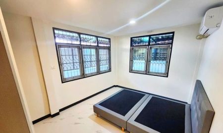 ให้เช่าอาคารพาณิชย์ / สำนักงาน - โฮมออฟฟิศ 4 นอน ให้เช่าบ้าน MRTห้วยขวาง 590ม.ถ.ประชาราษฎร์บำเพ็ญ2-10 314ตร.ม. 74ตร.วา. ทำเลใจกลางรัชดา-ห้วยขวาง 2 น้ำ