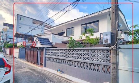 ให้เช่าบ้าน - ให้เช่าคฤหาสน์หรู2 ชั้น 3-4นอน ใจกลางรัชดา ห้วยขวาง MRTห้วยขวาง 699 ม.7-Eleven 20ม. แอร์ครบทุกห้อง เฟอร์พร้อมเจรจาได้