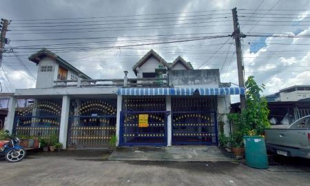 ขายบ้าน - ขายบ้าน 2 ชั้น หมู่บ้านรัตนโกสินทร์ 200 ปี ซอยรังสิต-ปทุมธานี14 ซอย 6 ใกล้สถานีรถไฟฟ้าสายสีแดงรังสิต