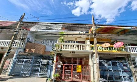 ขายทาวน์เฮาส์ - ขายบ้าน 2 ชั้น ซอยลาดพร้าววังหิน28 ถนนลาดพร้าววังหิน