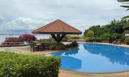 ขายคอนโด - คอนโดหรูวิวทะเลสไตล์ห้องโดยสารเรือหรู โครงการ Garden Cliff Condominium 1