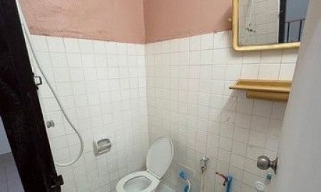 ให้เช่าอาคารพาณิชย์ / สำนักงาน - ให้เช่า อาคารพาณิชย์ 4ชั้น ซอยเสรีไทย32 3ห้องนอน 3ห้องน้ำ