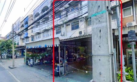 ให้เช่าอาคารพาณิชย์ / สำนักงาน - เซนทรัลรามอินทรา 1.46กม. อาคารพาณิชย์ 4.5 ชั้น ให้เช่า 19ตรว. MRTลาดปลาเค้า100ม. รามอินทราต้นๆ 269ตรม. สินแพทย์ รามอินทรา 3.2 กม.
