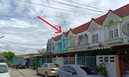 ทาวน์เฮาส์ - ขาย ทาวน์เฮาส์ 2 ชั้น ถนนพระยาสัจจา ซอย 10 ขนาด 18 ตร.ว. พร้อมผู้เช่า จากถนน 80 ม. ซอย บ้านสวน-พระยาสัจจา 10 หรือ ซอยหมูแดงเยาวราช ใกล้ กศน..า