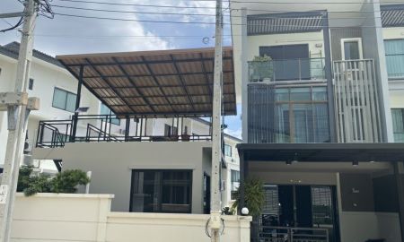 ทาวน์เฮาส์ - ขาย/เช่า ทาวน์โฮม 3 ชั้น ทาวน์ อเวนิว เมิร์จ รัตนาธิเบศร์ ต. เสาธงหิน อ.บางใหญ่ จ.นนทบุรี