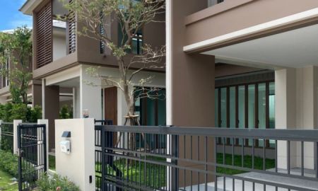 บ้าน - ขาย/ให้เช่า หมู่บ้าน บุราสิริ กรุงเทพกรีฑา แปลงใกล้ทางเข้า อยู่ในซอย private