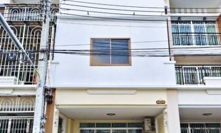 ให้เช่าทาวน์เฮาส์ - ถ. สาทร-กัลปพฤกษ์ MRT ภาษีเจริญ 2.6 กม. ทาวน์โฮมหรู 3 ชั้น 24 ตร.วา. 274 ตร.ม. 3 นอน 4 น้ำบิ๊กซี กัลปพฤกษ์ 500 ม. กำนันแม้น 9-15