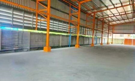 ให้เช่าโรงงาน / โกดัง - ใกล้สนามบินสุวรรณภูมิ ให้เช่าโกดัง 805ตร.ม. ARLลาดกระบัง 2.7กม.ถ.ร่มเกล้า19-29 205ตร.ว.