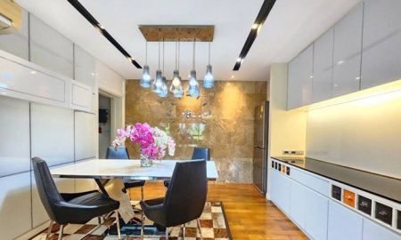 ขายคอนโด - For sale ขายคอนโด Silom City Resort วิวบ้านท่านทูต ห้องมุม ชั้น6 รับ (Co-Agent)