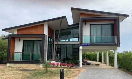 ขายบ้าน - ขายด่วนๆๆ บ้านเดี่ยว พร้อม ที่ดิน 685 ตารางวา ตำบล มุกดาหาร อำเภอ เมืองมุกดาหาร จังหวัด มุกดาหาร