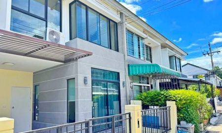 ให้เช่าทาวน์เฮาส์ - ตลาดบัวทอง 500 ม.3นอน MRT คลองบางไผ่ 4.6 กม. The Villa แยกบางกรวย-บางบัวทอง 2 น้ำ