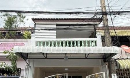 ขายทาวน์เฮาส์ - ขายด่วนทาว์นเฮาส์ 2 ชั้น ใกล้ตลาดสมชาย 2 นอน 2 นำ้ 2.59 ล้าน