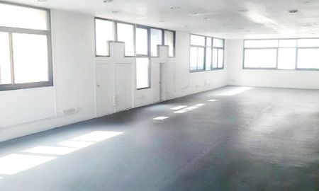 ให้เช่าอาคารพาณิชย์ / สำนักงาน - ให้เช่าพื้นที่สำนักงานใกล้BTS MRTหมอชิต ขนาดพื้นที่ 150ตรม