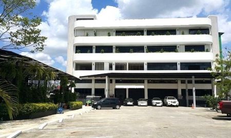 ให้เช่าอาคารพาณิชย์ / สำนักงาน - ให้เช่าพื้นที่สำนักงานชั้น 2และชั้น3ใกล้เซ็นทรัลลาดพร้าว พื้นที่แต่ละห้อง155ตรม มีลิฟท์ มีห้องประชุม จดทะเบียนบริษัทได้ 3 แอร์ 1 ห้องประชุม 1 ห้องโล่ง