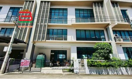 ขายทาวน์เฮาส์ - โฮมออฟฟิศ เวร่า บิสเน็ท ร่มเกล้า-สุวรรณภูมิ เนื้อที่ 46.8 ตร.ว ใกล้ท่าอากาศยานสุวรรณภูมิ ถนนรามคำแหง แขวงคลองสามประเวศ เขตลาดกระบัง