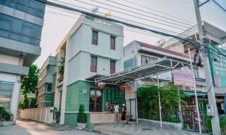 ขายอาคารพาณิชย์ / สำนักงาน - ขายตึกสวย home office ติดถนน ใกล้เซ็นทรัลนครสวรรค์