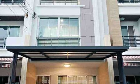 ให้เช่าทาวน์เฮาส์ - ให้เช่าทาวน์โฮม 3ชั้น บ้านกลางเมือง เอสเซ้นส์ อ่อนนุช-วงแหวน ซอยลาดกระบัง1ก/16