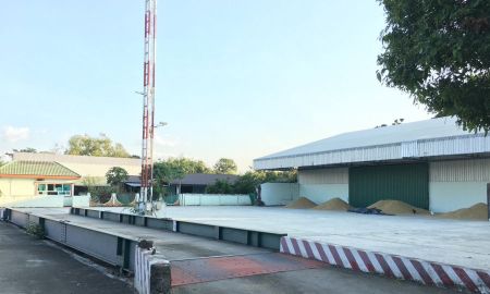 ขายโรงงาน / โกดัง - ขายกิจการโรงสีข้าวและตึกแถว 6 คูหา รวมที่ดิน 30 ไร่3งาน 81 ตรว. ทำเลดีมาก ติดถนนเชียงคำ บ้านฮวก พะเยา