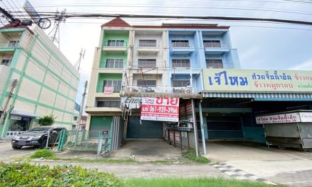 ขายอาคารพาณิชย์ / สำนักงาน - ขายอาคารพาณิชย์ ติดถนน พุทธมณฑลสาย 4 ใกล้เซ็นทรัลศาลายา 4ชั้น 21ตร.วา