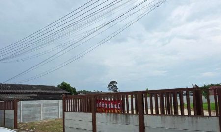 ขายที่ดิน - ขายที่ดินพลูตาหลวง สัตหีบ 172 ตรว. ติดถนน2ด้านถมแล้วล้อมรั้วใกล้ถนน331เพียง150เมตร จ.ชลบุรี