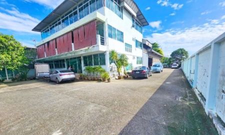 ให้เช่าโรงงาน / โกดัง - ราษฎร์อุทิศ62-72 มีนบุรี จอดรถ20คัน ให้เช่าอาคาร-โกดังพร้อมออฟฟิศ 4หลัง 402ตร.วา 1602ตร.ม. ทำเลรถเทรลเลอร์เข้าได้ ใกล้ MRTสุวินทวงศ์ 6.4กม.