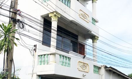 ขายบ้าน - ขาย/ให้เช่า ที่ดินพร้อมอาคาร 3 ชั้น (มีดาดฟ้า) 34 ตร.ว. ซอยจรัญฯ 28 (วัดดงมูลเหล้ก) ห่าง MRT ไฟฉาย 650 เมตร