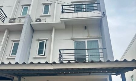 ให้เช่าทาวน์เฮาส์ - ทาวน์เฮาส์ 3 ชั้น หมู่บ้าน พาทา โกเนีย 3 ถนน สามวา เช่า