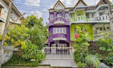 ขายทาวน์เฮาส์ - ทาวน์โฮม 3 ชั้น หมู่บ้าน พงษ์ศิริชัย 4 หนองแขม (หลังริม)