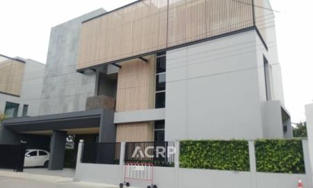 ขายบ้าน - THE MASTER ราชพฤกษ์-สะพานเจษฎาบดินทร์ฯ บ้านหรู 3 ชั้น พร้อมลิฟต์ส่วนตัว ทำเลศักยภาพ