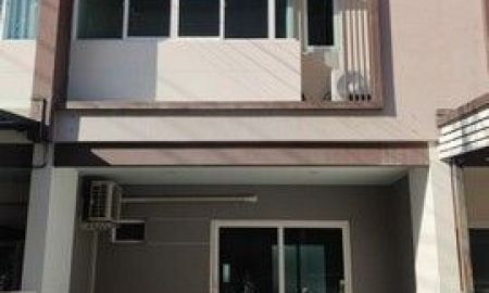 ให้เช่าทาวน์เฮาส์ - เช่า ทาวน์โฮม สภาพดี โครงการ The Ricco Town วัชรพล ใกล้เลียบทางด่วน เดินทางสะดวก