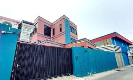 ให้เช่าอาคารพาณิชย์ / สำนักงาน - ให้เช่าโฮมออฟฟิศ3ชั้นใกล้เซ็นทรัล พระราม 2 ขนาด350ตรม 5 ห้องนอน3 ห้องน้ำ 1 ห้องครัว 1 ห้องนั่งเล่น