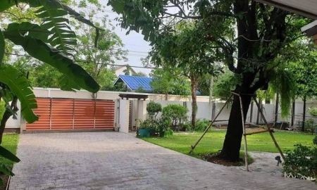 ให้เช่าบ้าน - เช่า บ้านเดี่ยว หมู่บ้าน บ้านลาดพร้าว2 Exclusive ซอยโยธินพัฒนา11 ใกล้ห้าง Chic Republic เดินทางสะดวก