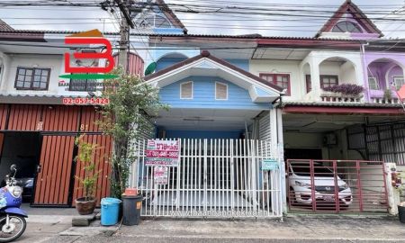 ขายทาวน์เฮาส์ - ทาวน์เฮาส์ หมู่บ้าน ซื่อตรง (ซอยพหลโยธิน 52) เนื้อที่ 18.8 ตรว. ทำเลดี ใกล้ตลาดยิ่งเจริญสะพานใหม่ ถนนพหลโยธิน แขวงคลองถนน เขตสายไหม กรุงเทพฯ