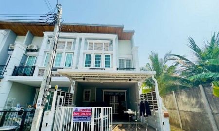 ขายบ้าน - ขายด่วนบ้าน ทำเลทอง ใกล้สาทร หมู่บ้านโกลเด้นทาวน์ สาทร ถ.กัลปพฤกษ์ เขตจอมทอง กรุงเทพมหานคร